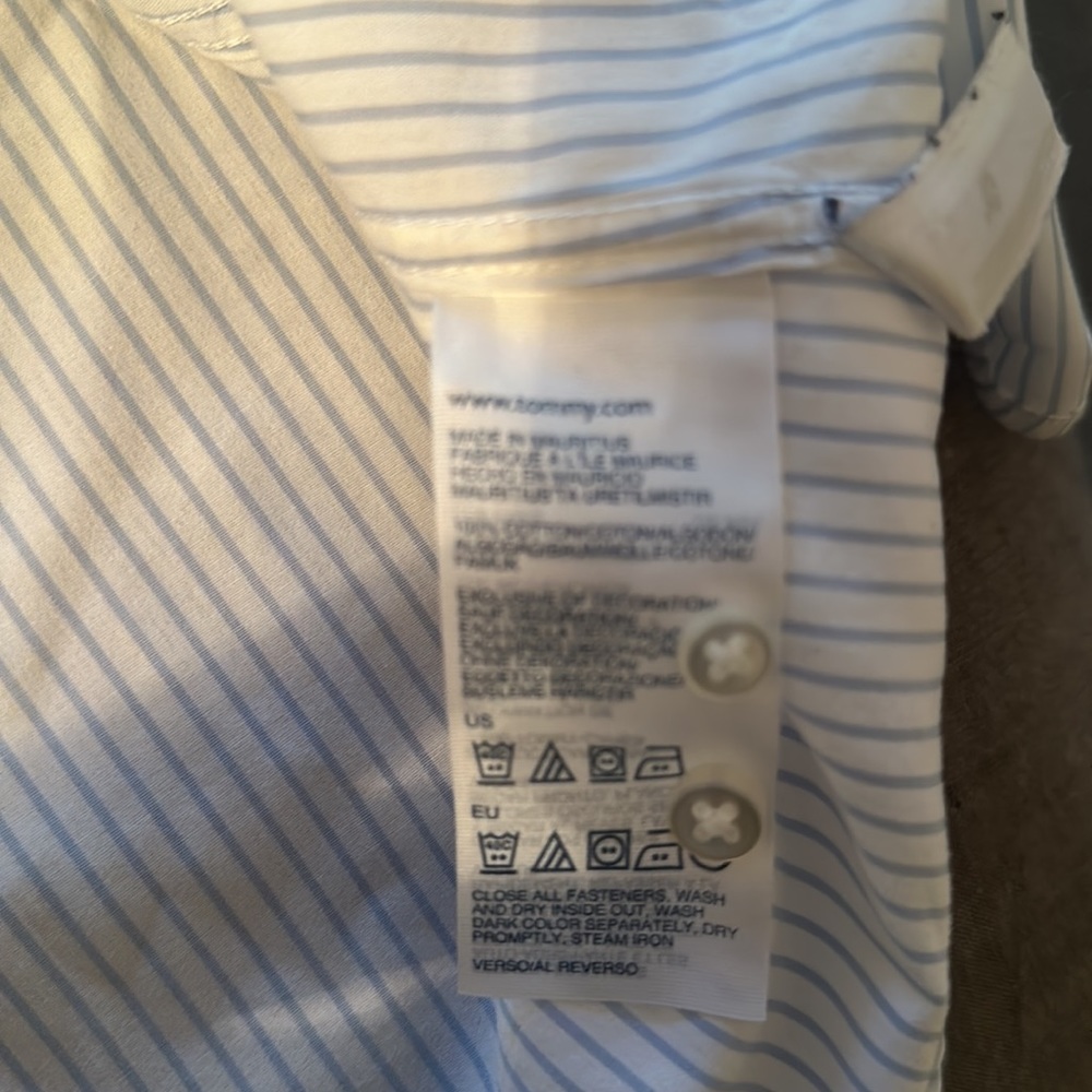 Euc Tommy Hilfiger Stripe Button Up Custom Fit Sh… - image 4